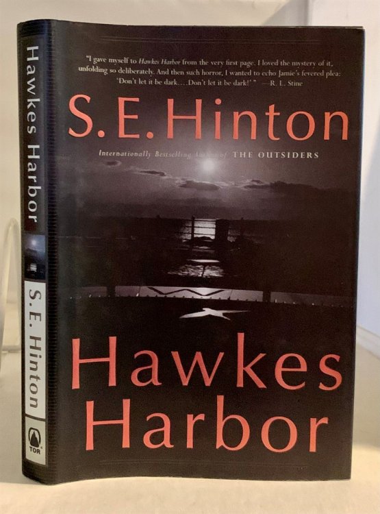 Hawkes Harbor