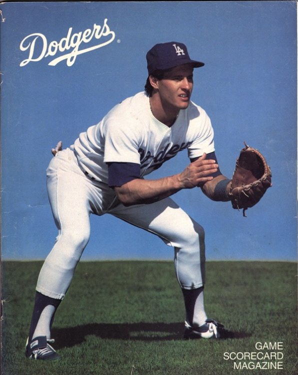 DODGERS GAME SCORECARD MAGAZINE, APRIL 1984