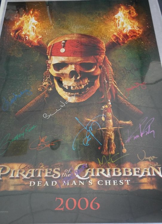 FULL SIZE MOVIE POSTER 'PIRATES OF THE CARIBBEAN: DEAD MAN'S CHEST', *SIGNED* BY CAST (REPRINT POSTER)