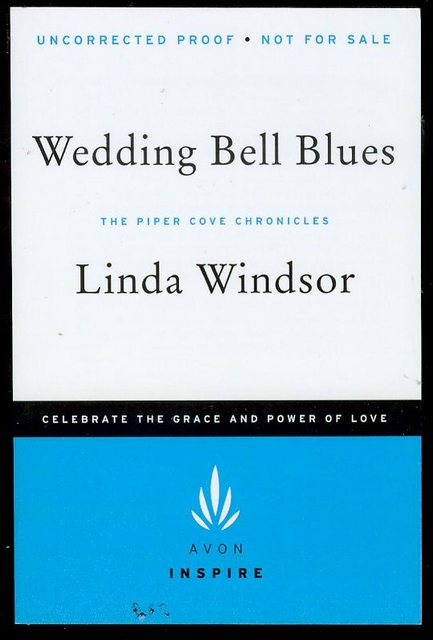 Wedding Bell Blues (The Piper Cove Chronicles #1)
