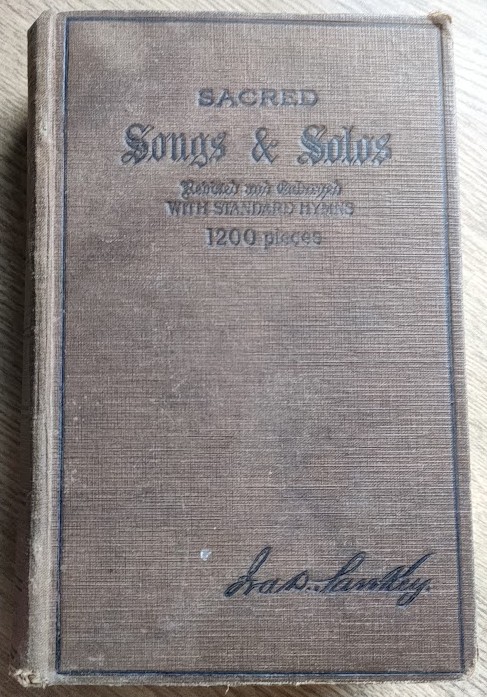 Sacred Songs & Solos: Staff Music Edition: 1200 Pieces