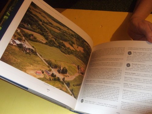 Milton Streets: The Stories Behind the Villages, Hamlets, Neighbourhoods and Roads / Milton ( Ontario Historical Society / Boston Mills Press ( Halton / Local History / St. Names )
