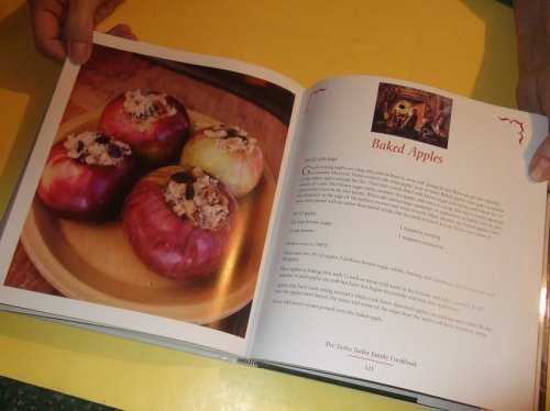 The Tasha Tudor Family Cookbook: Heirloom Recipes and Warm Memories from Corgi Cottage ( Cook Book / Cooking )(inc. Breads & Muffins; Breakfast; Lunch & Supper; Fruits & Salads; Accompaniments; Beverages )