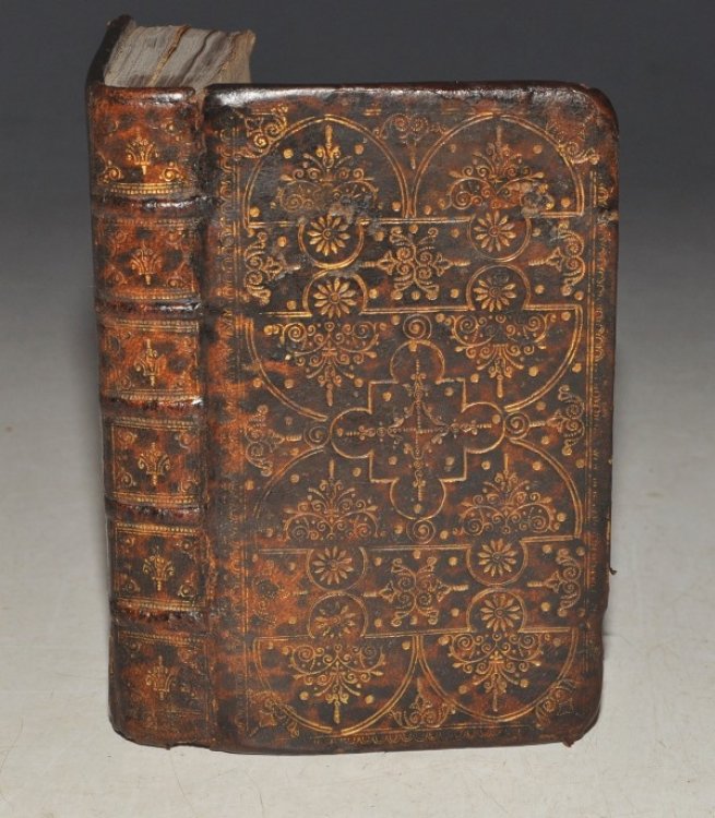 Le Nouveau Testament, C’est a dire, La Nouvelle Alliance de nostre Seigneur Jesus Christ. New Testament. That is, the New Covenant of our Lord Jesus Christ.