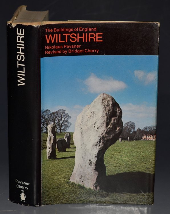 Wiltshire. The Buildings of England. With notes on the Prehistoric and Roman Antiquities by Derek Simpson.