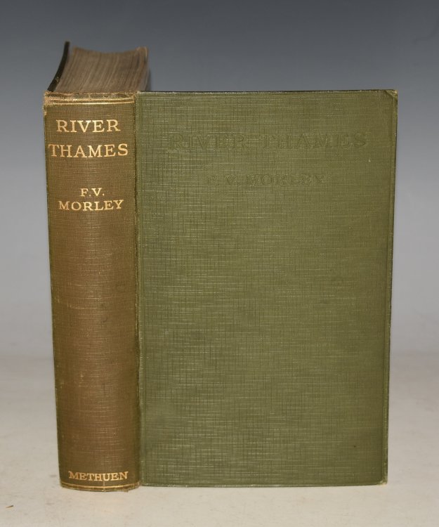 River Thames. Illustrated in colour and with maps by Laurence Irving.