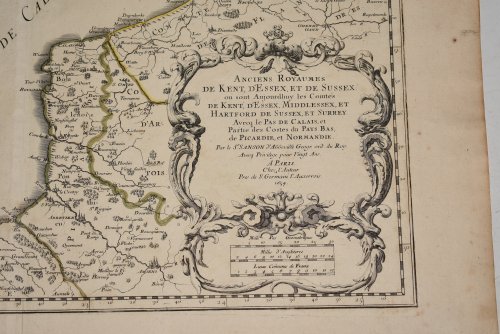 Original Engraved Map Anciens Royaumes De Kent, D'Essex, et De Sussex ou sont Aujourdhuy les Comtés Kent, D'Essex, Middlessex, Et Hartford De Sussex, Et Surrey. Avecq le Pas De Calais, et Partie des Costes du Pays Bas, de Picardie, et Normandie. Sanson's Double page map of the 