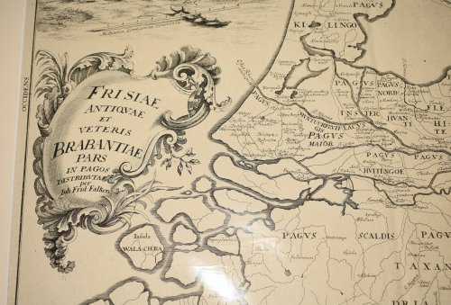 LARGE Antique Map of Historische kaart van Nederland in de laat-Romeinse tijd Frisiae antiquae et veteris Brabantiae pars in pagos distributa. Historical map of the Netherlands in the late Roman period, divided into shires