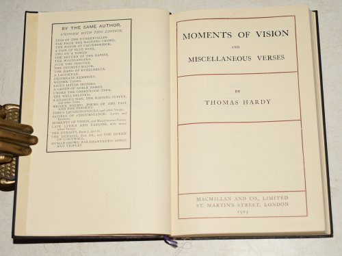 Moments of Vision. And Miscellaneous Verses. The Wessex Novels Volume XVII. With a map of Wessex. Pocket edition.