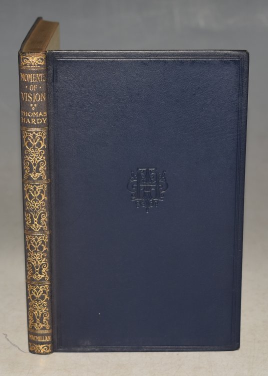 Moments of Vision. And Miscellaneous Verses. The Wessex Novels Volume XVII. With a map of Wessex. Pocket edition.