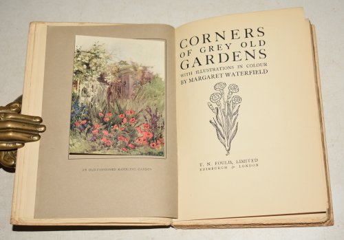 Corners of Grey Old Gardens. With Illustrations in Colour by Margaret Waterfield. Cover Designed by Jessie M. King.
