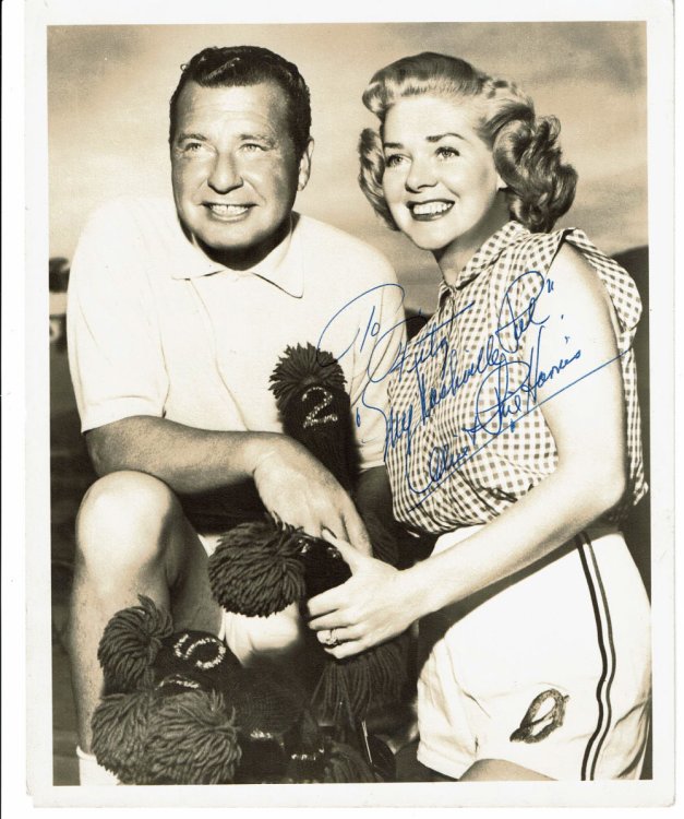 VINTAGE MATTE-FINISH PHOTOGRAPH of the American Film & Radio Actors and Jazz musician PHIL HARRIS & HIS WIFE ALICE FAYE, INSCRIBED & SIGNED 