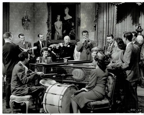 A VINTAGE PUBLICITY PHOTOGRAPH for Warner Bros, 