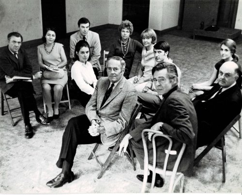 AN ORIGINAL PHOTOGRAPH by FRIEDMAN-ABELES of HENRY FONDA, John Beal, Kitty Winn, Estelle Parsons, Jo Van Fleet, Mark Bramhall, ROBERT RYAN, John McGiver and others during a rehearsal for 