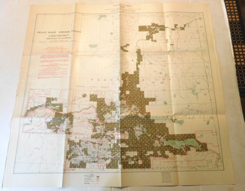 LARGE FOLDING MAP of the PEACE RIVER GRANDE PRAIRIE LAND DISTRICT, PROVINCE OF ALBERTA. Edition of January 1st, 1927.