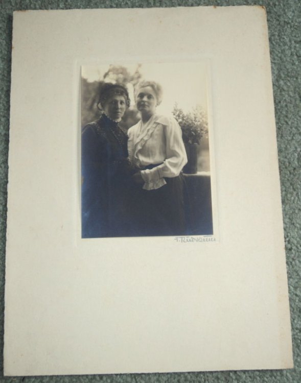 AN ORIGINAL SIGNED SIENNA-TONED PHOTOGRAPH BY THE GERMAN PHOTOGRAPHER FRITZ THUDICHUM.
