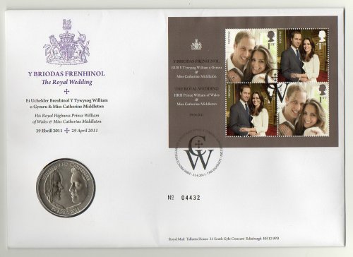 Y Briodas Frenhinol - The Royal Wedding [First Day Cover + 5 pound coin inset in envelope]