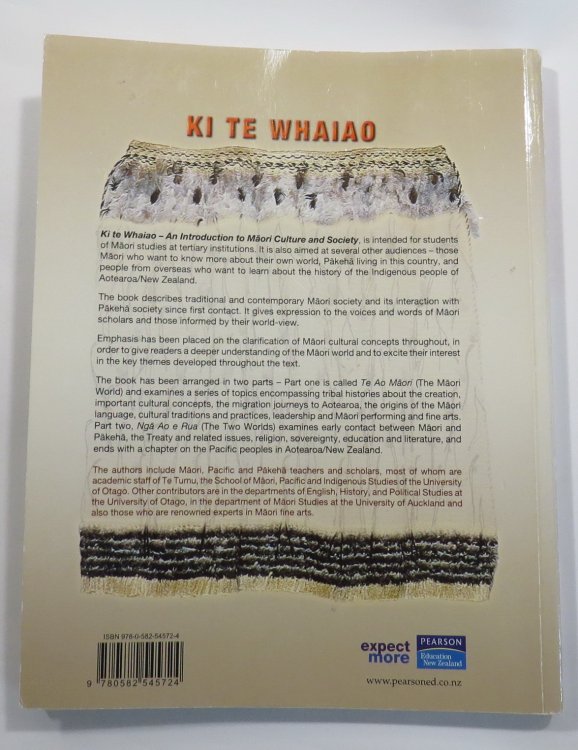 Ki Te Whaiao : An Introduction to Maori Culture and Society