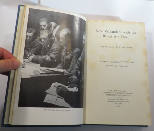 New Zealanders with the Royal Air Force : Volume II : European Theatre : January 1943 - May 1945
