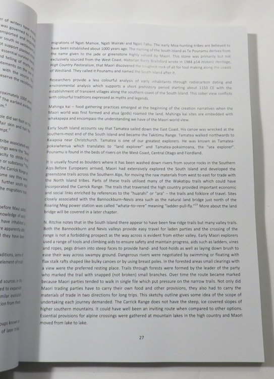 The Carrick Range : The Story of an Iconic Otago Mountain Range