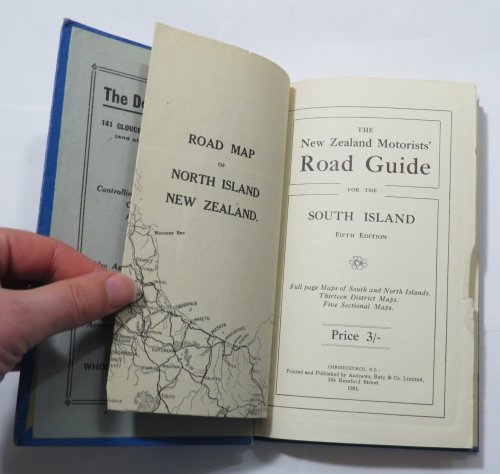 The New Zealand Motorists' Road Guide (South Island). Fifth Edition.