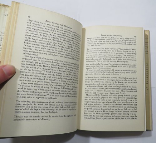 Apes, Angels & Victorians : A Joint Biography of Darwin and Huxley