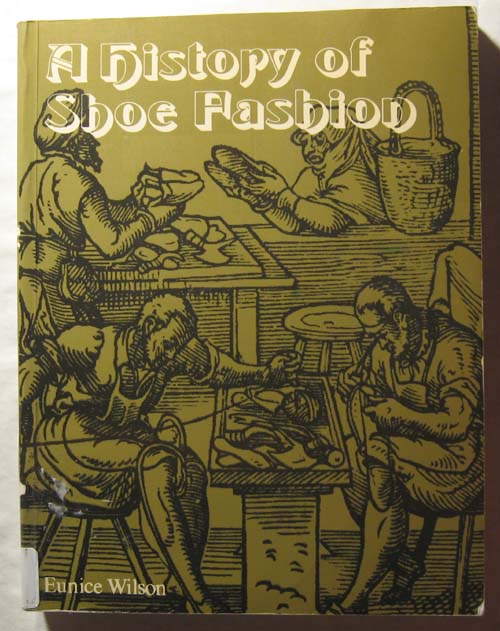 A History of Shoe Fashions