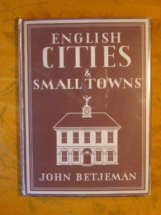 English Cities and Small Towns (Britian in Pictures series)