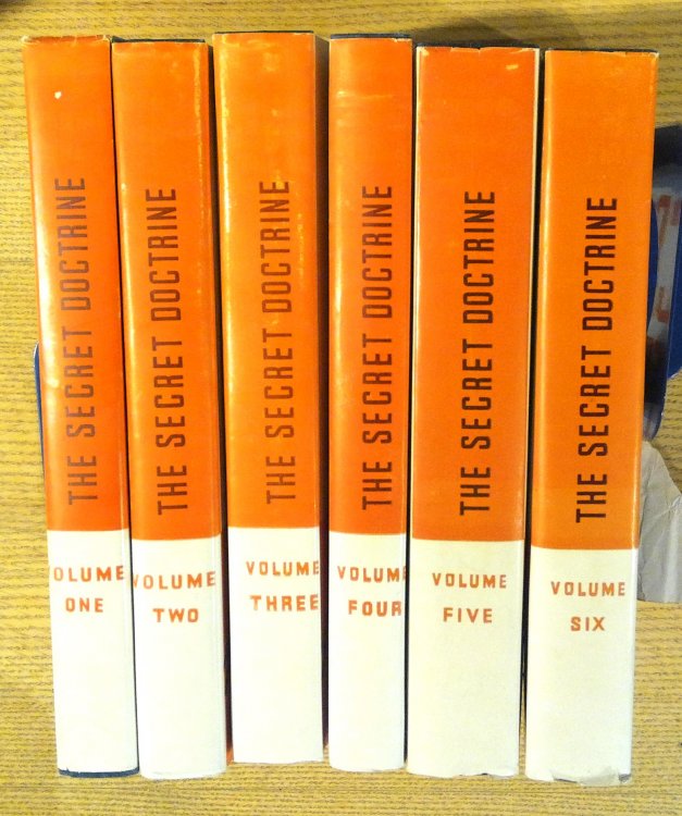 The Secret Doctrine: The Synthesis of Science, Religion and Philosophy (Six Volume Set) The Adyar Edition