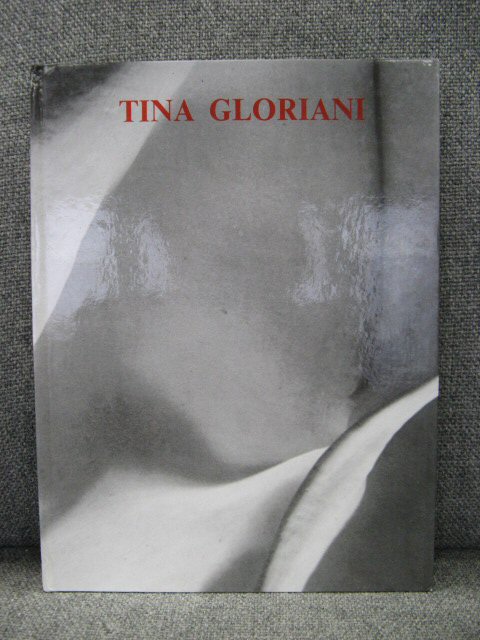 Light and Shadow in Forms: Sculpture and Painting of Tina Gloriani