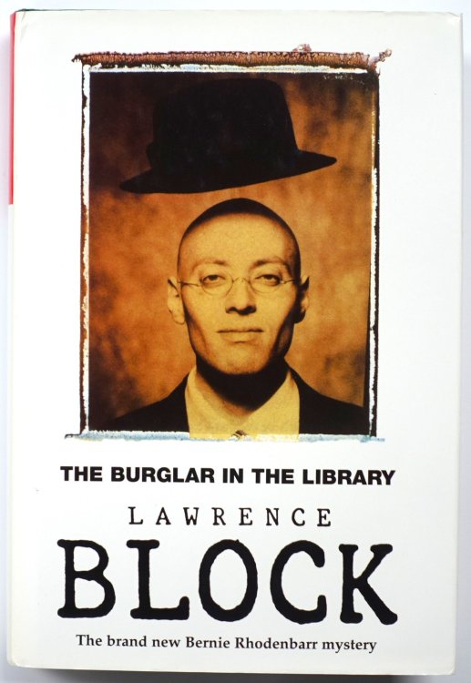 The Burglar in the Library: A Bernie Rhodenbarr Mystery