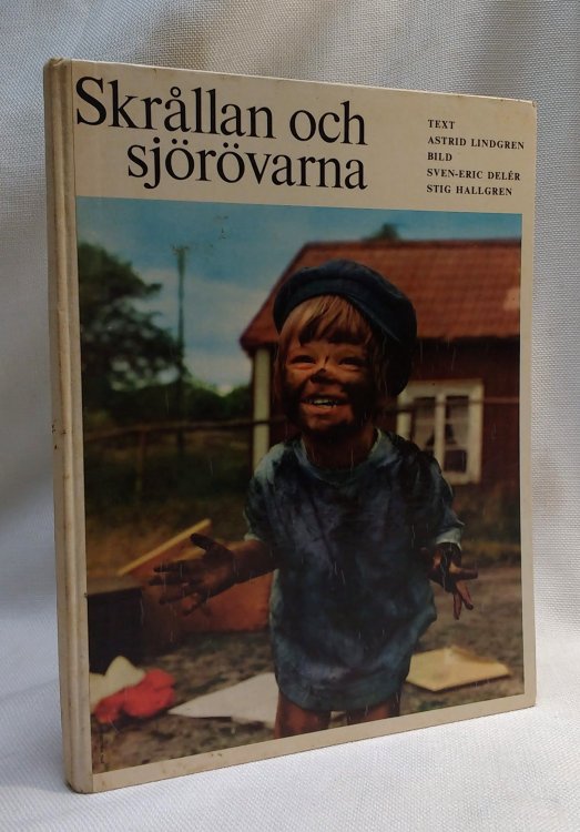 Skrallan och sjorovarna [Scrap and the Pirates]
