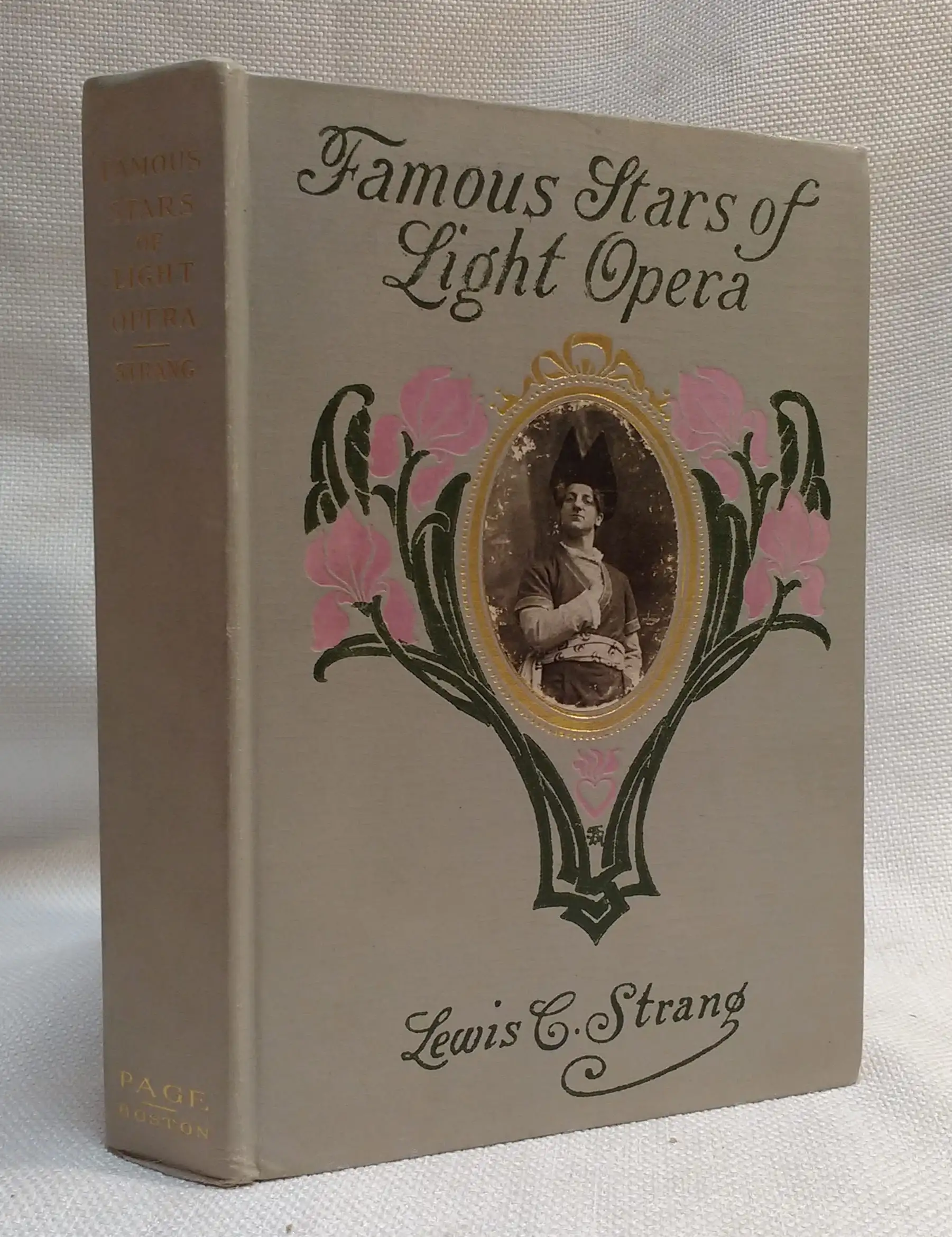 Famous Stars of Light Opera