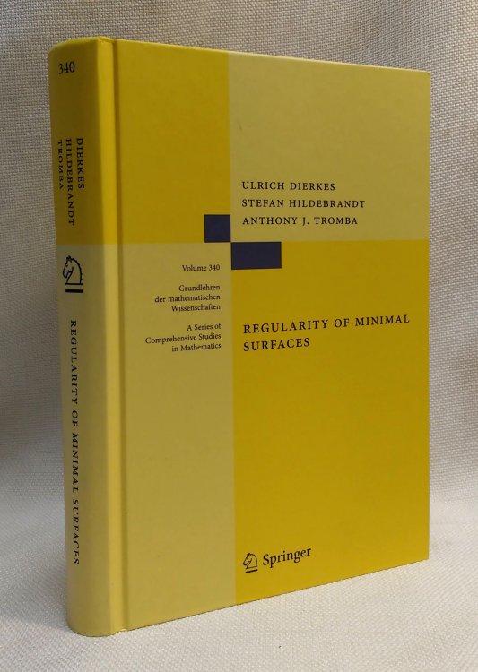 Regularity of Minimal Surfaces (Grundlehren der mathematischen Wissenschaften, 340)