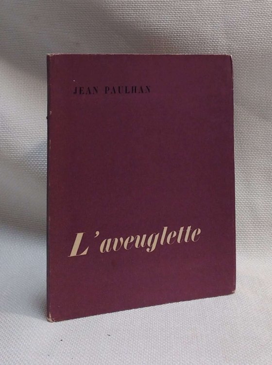 L' aveuglette [Four essays: I. L'art d'influencer; II. Lettre au medicin; III. Les gardiens; IV. Egyptiennes]