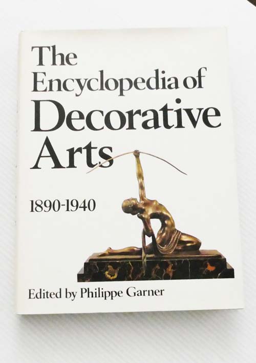 The Encyclopedia of Decorative Arts 1890-1940