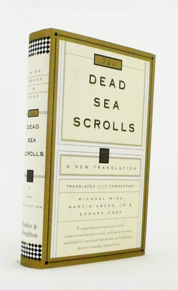 The Dead Sea Scrolls. A New Translation