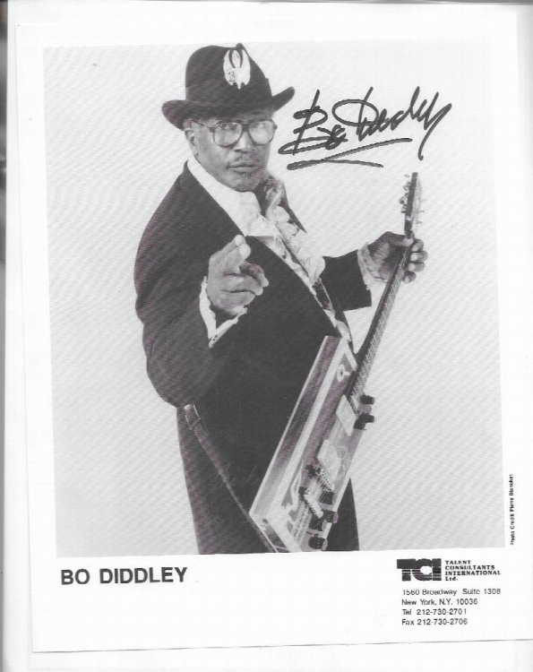 Bo Diddley Signed 8x10 B&W Photo