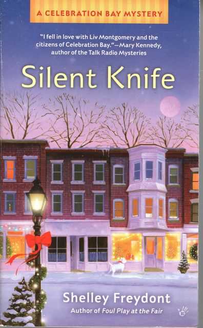 Silent Knife [A Celebration Bay Mystery]
