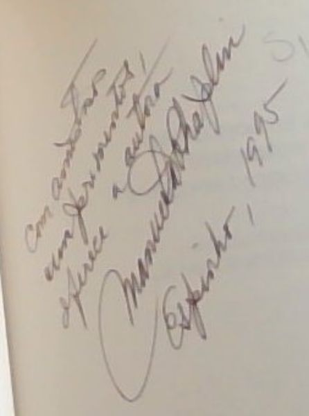 Retalhos de Portugal Dispersos Pelos Estados Unidos da America: Mulheres Migrantes de Descendencia Portuguesa. (Signed by the author, Manuela Du Luz Chaplin) Portuguese text