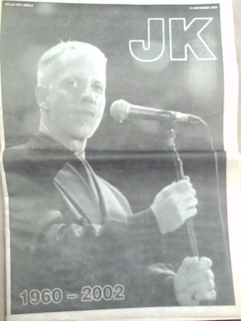Bylae Tot Beeld Newspaper: Saterdag 16 November 2002 (Supplement on the death of Johannes Kerkorrel 1960-2002)