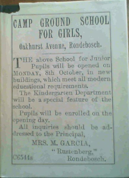 Dear Old School. A History of Oakhurst Girls' School, Rondebosch, Published on the Occasion of the School's 75th Anniversary