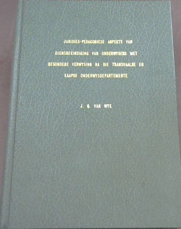 Juridies-Pedagogiese Aspekte van Diensbe indiging van Onderwysers met Besondere Verwysing na die Transvaalse en Kaapse Onderwysdepartemente (Voorgele ter gedeeltelike vervulling van die vereistes vir die graad Magister Educationis in die Departement Didaktiek en Vergelykende Opvoedkunde, Universitei
