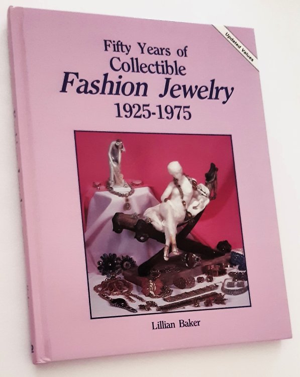 FIFTY YEARS OF COLLECTIBLE FASHION JEWELRY 1925-1975