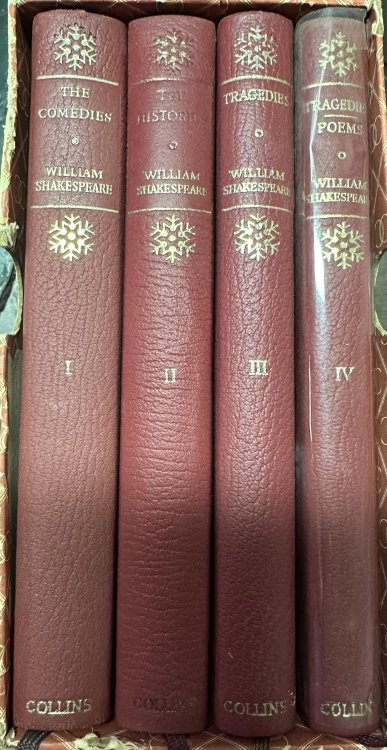 Shakespeare 4 Volume Set: Comedies; Histories; Tragedies; Tragedies & Poems