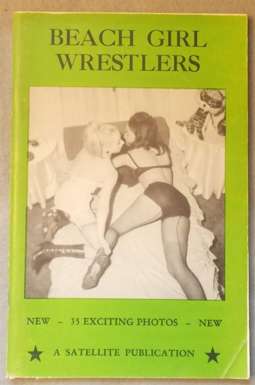 Beach Girl Wrestlers [Vintage Erotica]