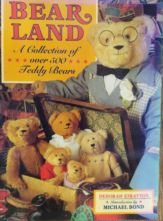 Bearland: A Collection of Over 500 Teddy Bears