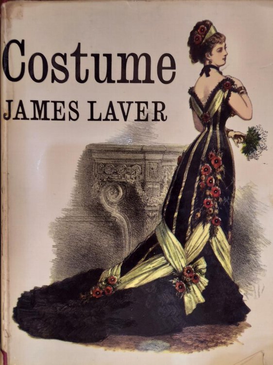 Costume