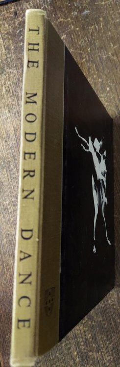 The Modern Dance : Seven Statements of Belief