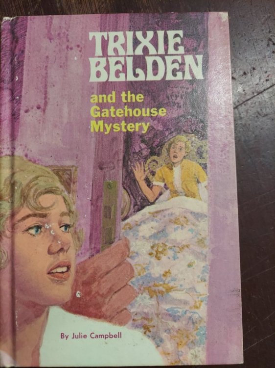 Trixie Belden and the Gatehouse Mystery #3